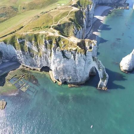 בית הארחה Les Hauts D'etretat 3*